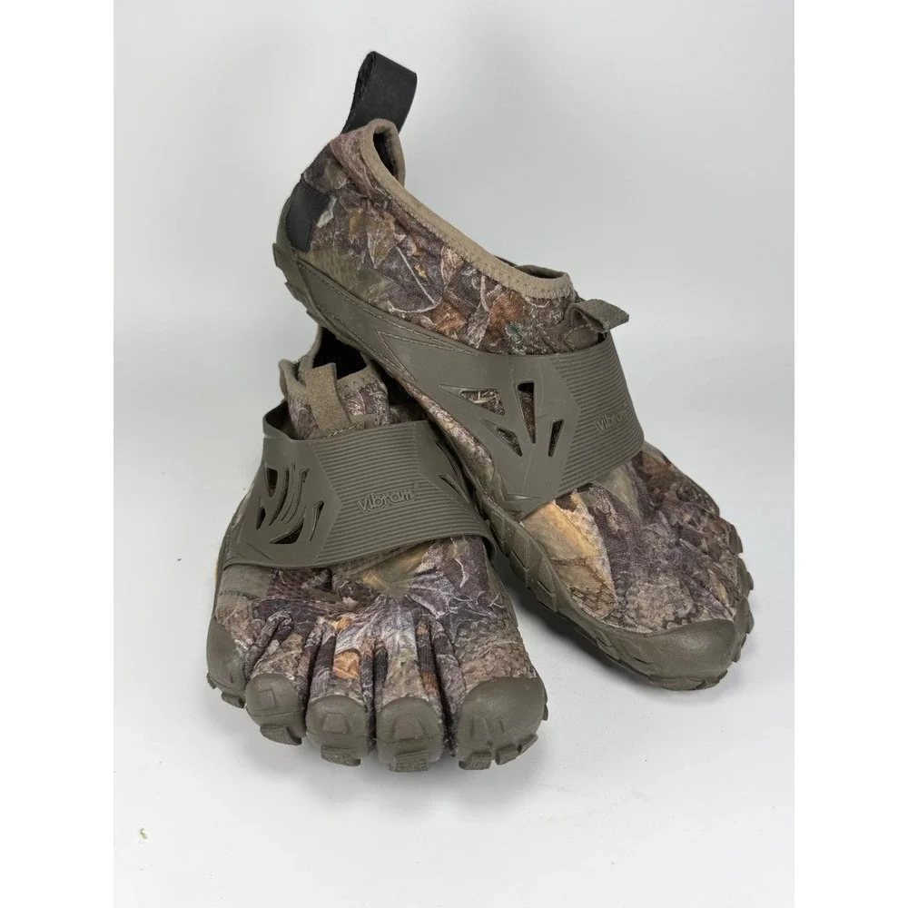 Vibram Mens 41 Toe Shoes FiveFingers Camo Megagrip Hiking Barefoot Trail 1574F
